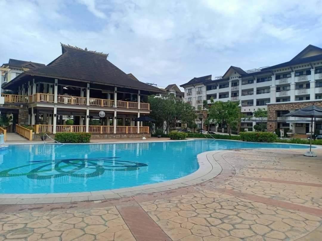 Ri'S One Oasis W Free Pool Back Of Sm City Mall Davao City Δωμάτιο φωτογραφία